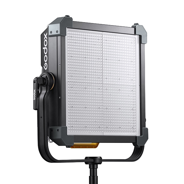image 0 - GODOX KNOWLED P600Bi HARD